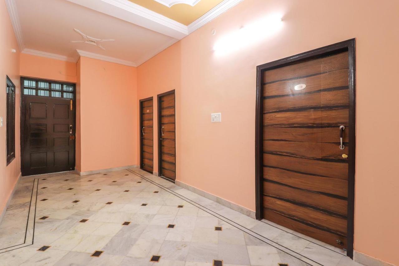 Hotel Oyo 38529 Silk Luxury At No Cost