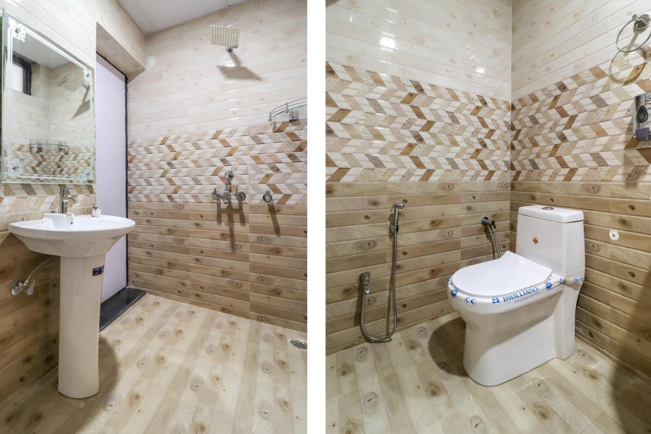 Oyo 38529 Silk Luxury At No Cost Hotel 3*
